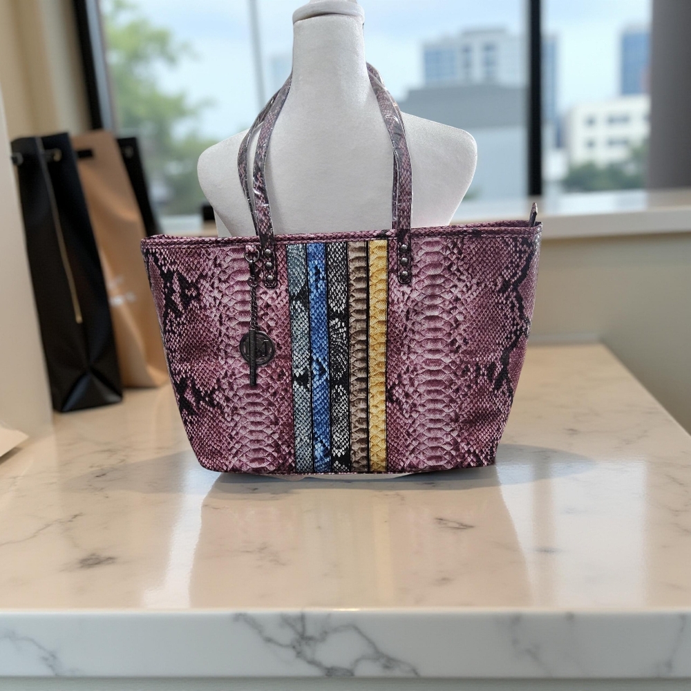 NWT Badgley Mischka Snake Print Design Tote